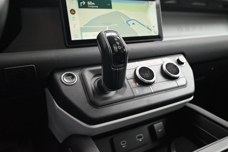 Land Rover Defender 110 2.0 D240 110 240 PK INCL BTW Luchtvering 360 Camera Meridian LED 18''