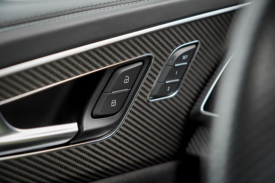 Audi RS Q8 4.0 TFSI Q8 quattro / Keramisch / Mat PPF / Pano / B&O / Massage