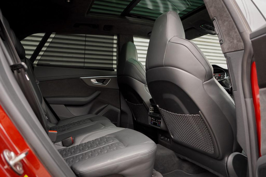 Audi RS Q8 4.0 TFSI Q8 quattro / Keramisch / Mat PPF / Pano / B&O / Massage