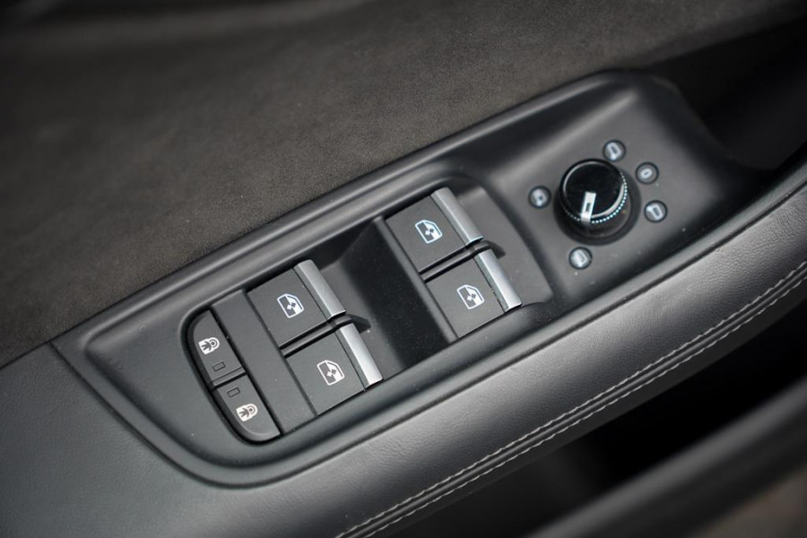 Audi RS Q8 4.0 TFSI Q8 quattro / Keramisch / Mat PPF / Pano / B&O / Massage
