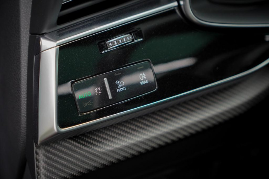 Audi RS Q8 4.0 TFSI Q8 quattro / Keramisch / Mat PPF / Pano / B&O / Massage