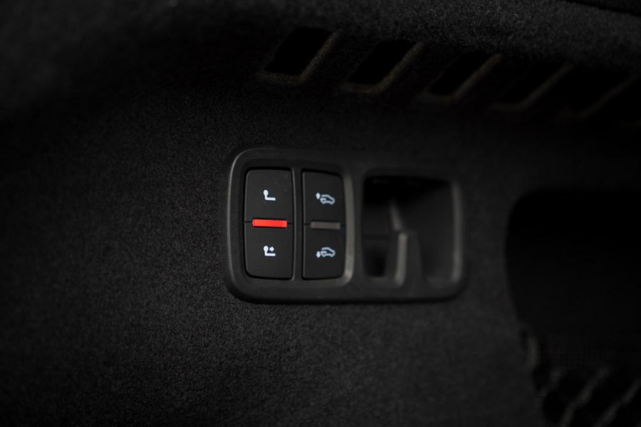 Audi RS Q8 4.0 TFSI Q8 quattro / Keramisch / Mat PPF / Pano / B&O / Massage