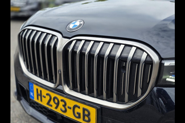BMW 7 Serie M760Li xDrive High Executive | Massage | TV | Koelbox | HuD | BMW Drive Assisted | 360 cam | Stoelkoeling | Bowers |