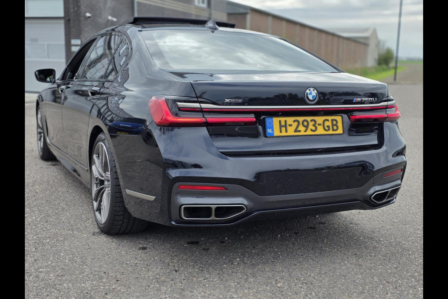 BMW 7 Serie M760Li xDrive High Executive | Massage | TV | Koelbox | HuD | BMW Drive Assisted | 360 cam | Stoelkoeling | Bowers |