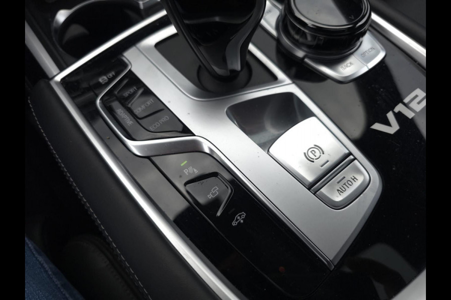 BMW 7 Serie M760Li xDrive High Executive | Massage | TV | Koelbox | HuD | BMW Drive Assisted | 360 cam | Stoelkoeling | Bowers |
