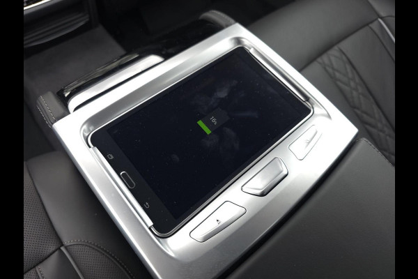 BMW 7 Serie M760Li xDrive High Executive | Massage | TV | Koelbox | HuD | BMW Drive Assisted | 360 cam | Stoelkoeling | Bowers |