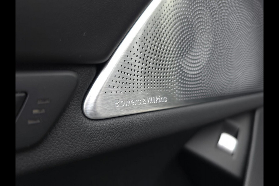 BMW 7 Serie M760Li xDrive High Executive | Massage | TV | Koelbox | HuD | BMW Drive Assisted | 360 cam | Stoelkoeling | Bowers |