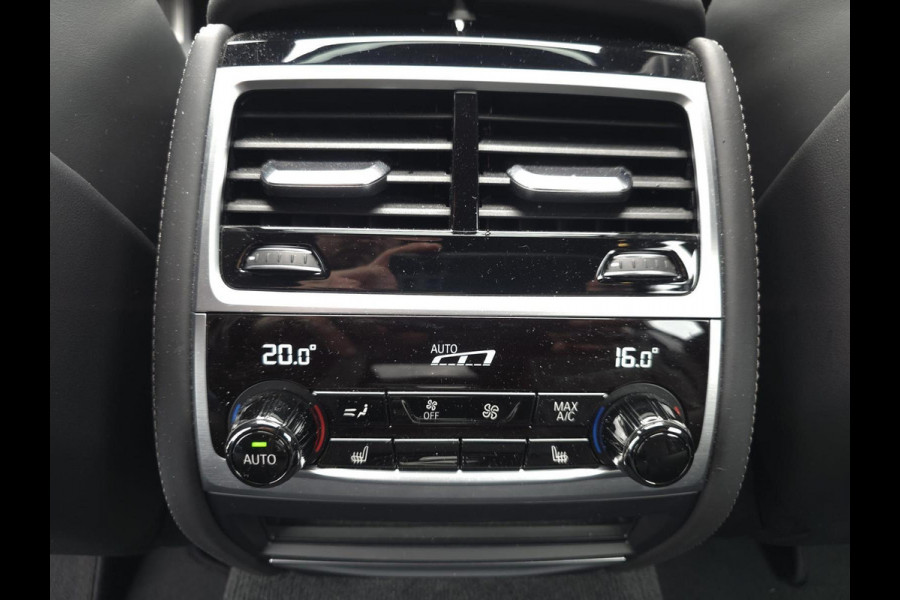 BMW 7 Serie M760Li xDrive High Executive | Massage | TV | Koelbox | HuD | BMW Drive Assisted | 360 cam | Stoelkoeling | Bowers |