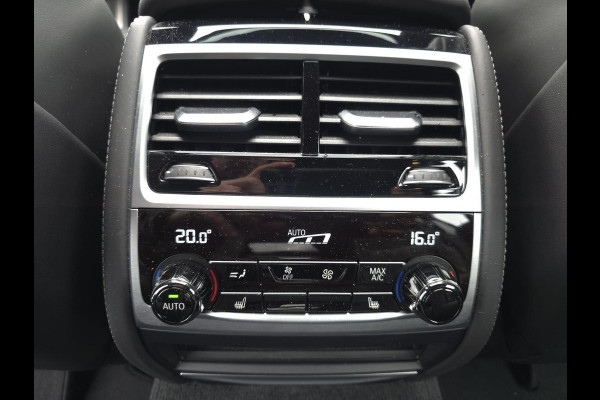 BMW 7 Serie M760Li xDrive High Executive | Massage | TV | Koelbox | HuD | BMW Drive Assisted | 360 cam | Stoelkoeling | Bowers |