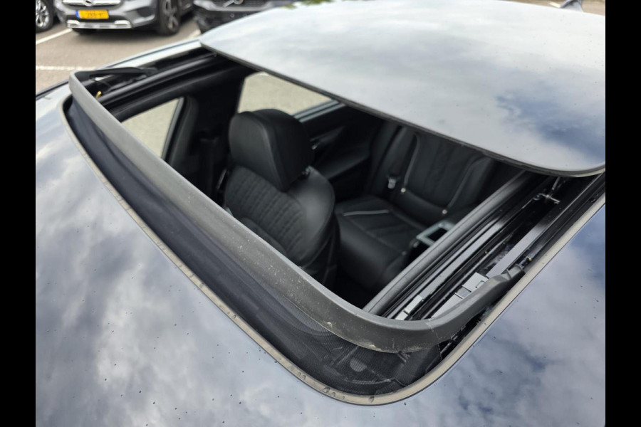 BMW 7 Serie M760Li xDrive High Executive | Massage | TV | Koelbox | HuD | BMW Drive Assisted | 360 cam | Stoelkoeling | Bowers |