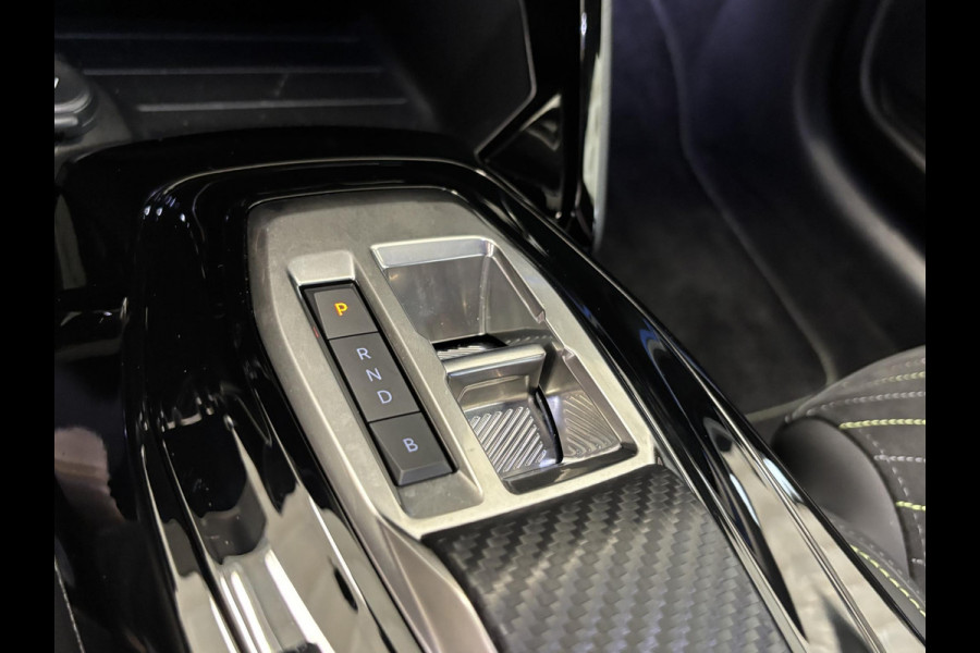 Peugeot e-208 EV GT 51 kWh Navigatie | Adaptieve cruise control | Keyless | Stoelverwarming | Elektrische massagestoel |