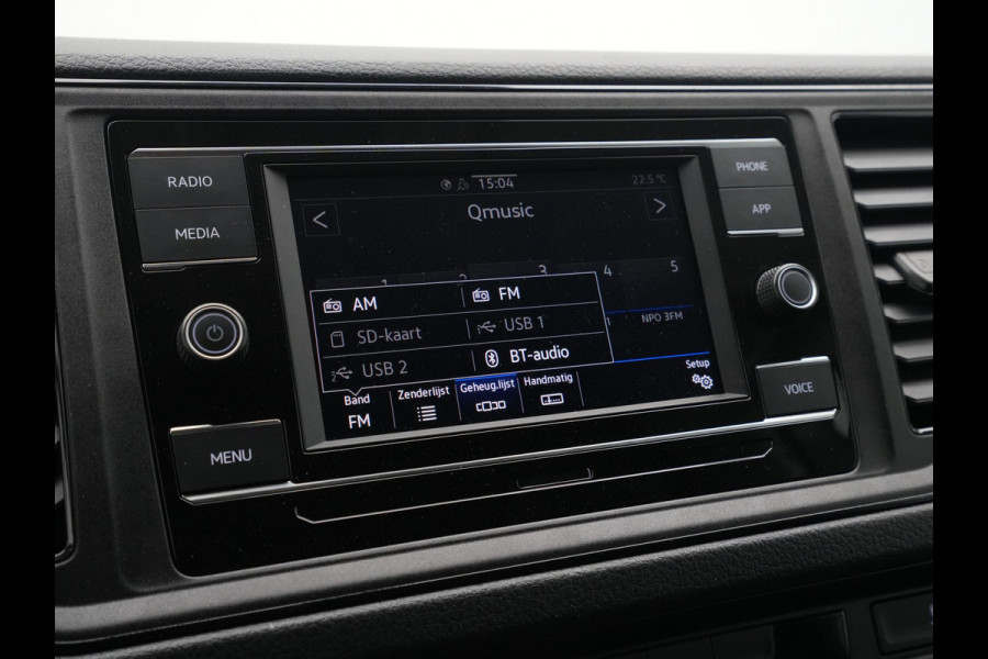 Volkswagen Crafter 35 2.0 TDI L3H3 Highline EURO VI Navi via App Camera Trekhaak Voorruitverwarming