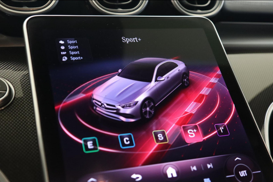 Mercedes-Benz C-Klasse 300 AMG/KEYLESS/SFEERVER/MEMORY/CAM/CARPLAY