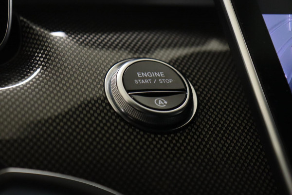 Mercedes-Benz C-Klasse 300 AMG/KEYLESS/SFEERVER/MEMORY/CAM/CARPLAY
