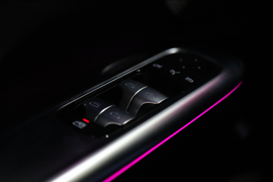 Mercedes-Benz C-Klasse 300 AMG/KEYLESS/SFEERVER/MEMORY/CAM/CARPLAY