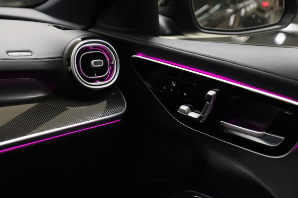 Mercedes-Benz C-Klasse 300 AMG/KEYLESS/SFEERVER/MEMORY/CAM/CARPLAY