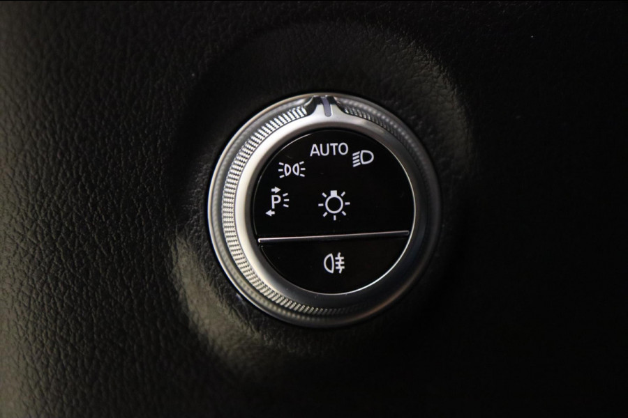 Mercedes-Benz C-Klasse 300 AMG/KEYLESS/SFEERVER/MEMORY/CAM/CARPLAY