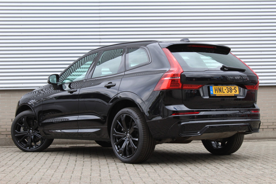 Volvo XC60 2.0 T6 Plug-in hybrid AWD Plus Black Edition | Panoramadak | H&K | 360 camera | Winterpack