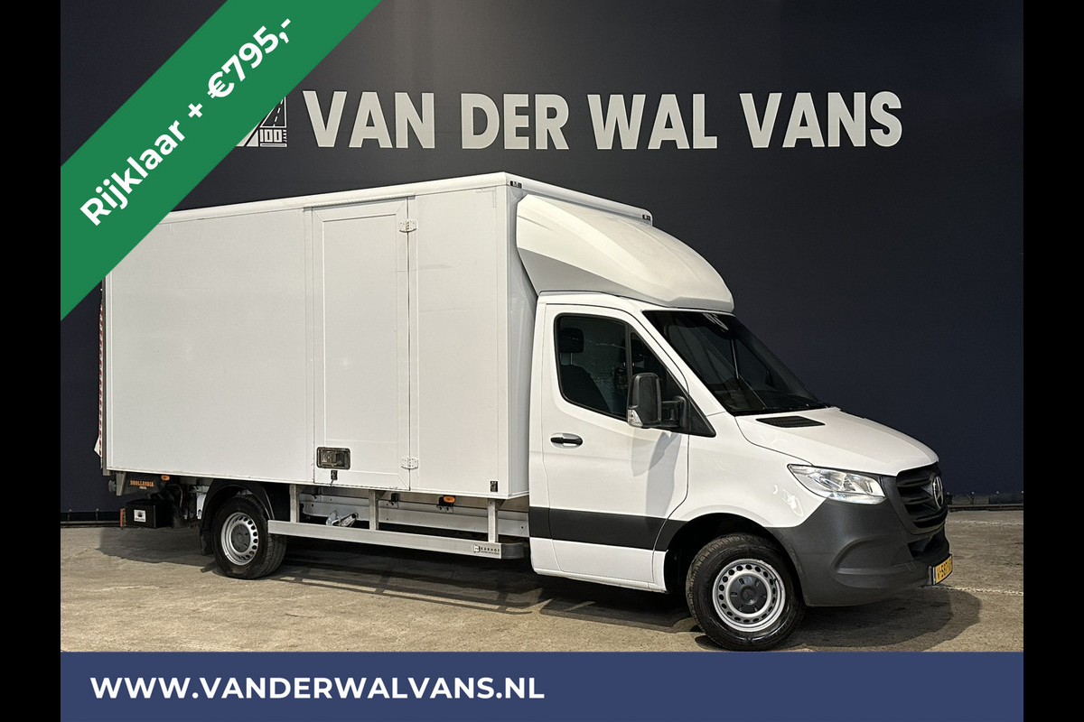 Mercedes-Benz Sprinter 314 CDI 143pk Bakwagen 4.4m Lang Laadklep Zijdeur 975kg laadvermogen Euro6 RIJKLAAR Airco | Camera, Apple carplay, Android auto Mercedes-Benz Sprinter 314 CDI 143pk Bakwagen 4.4m Lang Laadklep Zijdeur 975kg laadvermogen Euro6 RIJKLAAR Airco | Camera, Apple carplay, Android auto