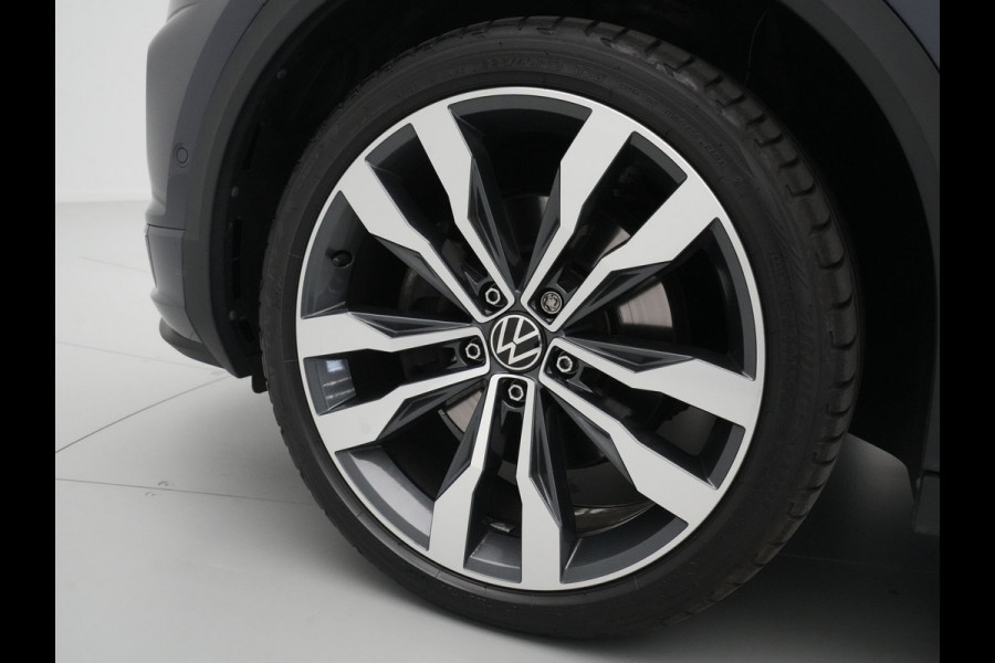 Volkswagen T-Roc Cabrio 1.5 TSI 150pk DSG R-Line 19"suzuka Camera Keyless Navigatie 8