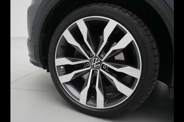 Volkswagen T-Roc Cabrio 1.5 TSI 150pk DSG R-Line 19"suzuka Camera Keyless Navigatie 8