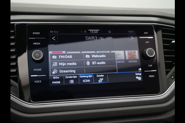 Volkswagen T-Roc Cabrio 1.5 TSI 150pk DSG R-Line 19"suzuka Camera Keyless Navigatie 8
