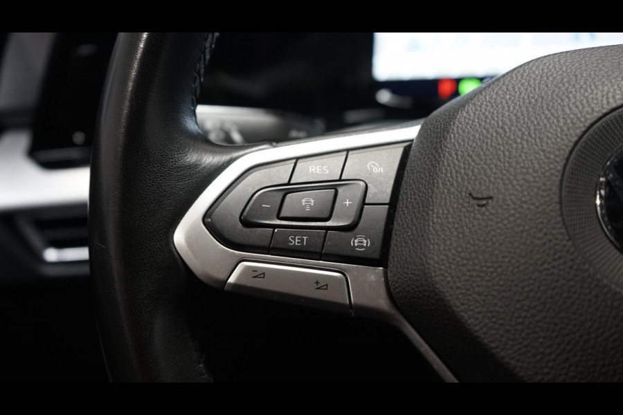 Volkswagen Golf 1.0 eTSI AUTOMAAT-ACC-AMBIANCE-CLIMA-LED-NAVIGATIE-NAP-PDC