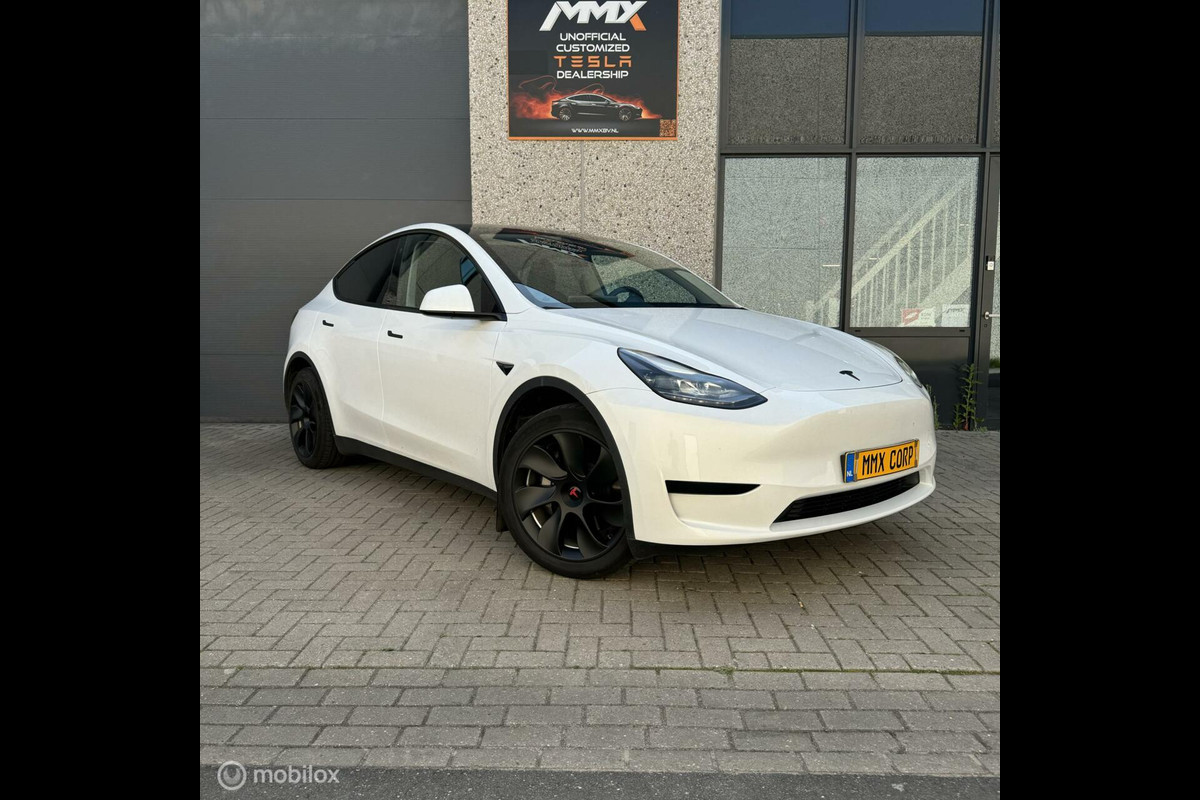 Tesla Model Y Long Range RWD MiG Wit 78KWH MMX PACK Tesla Model Y Long Range RWD MiG Wit 78KWH MMX PACK