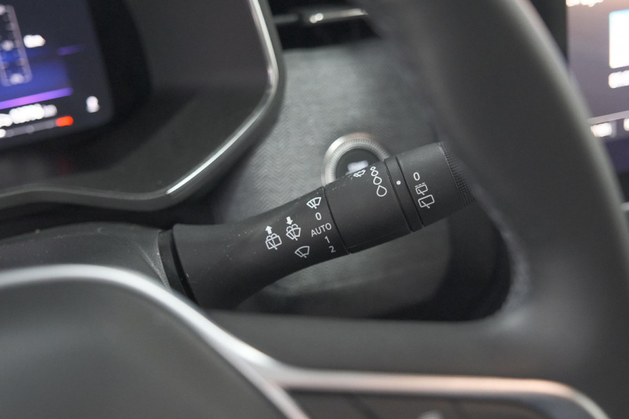 Renault Clio TCe 90 GPF techno | 360 Camera | Dodehoekdetectie | Adaptieve Cruise Control