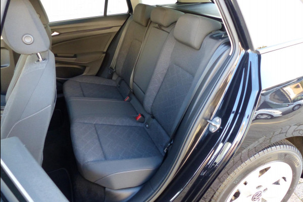 Volkswagen GOLF Variant 1.0 TSI 110pk Navi Clima Full Led Virtual Cockpit Keyless start Carplay