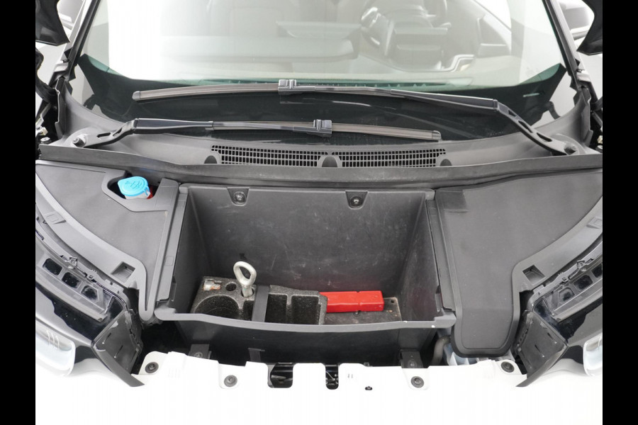 BMW i3 Basis iPerformance 94Ah 33 kWh PANO | CAMERA | RIJKLAARPRIJS INCL. 12 MND. BOVAGGARANTIE