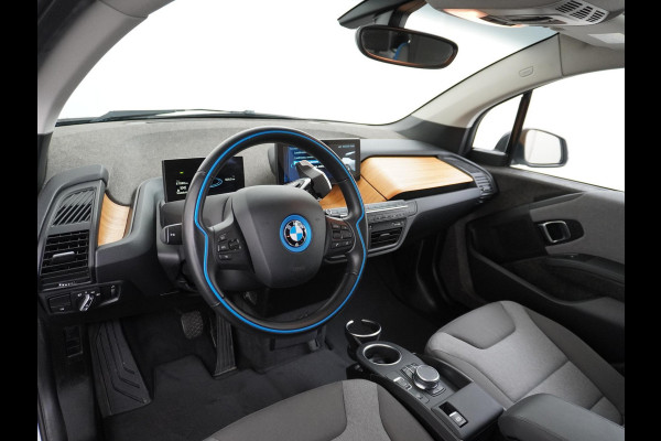 BMW i3 Basis iPerformance 94Ah 33 kWh PANO | CAMERA | RIJKLAARPRIJS INCL. 12 MND. BOVAGGARANTIE