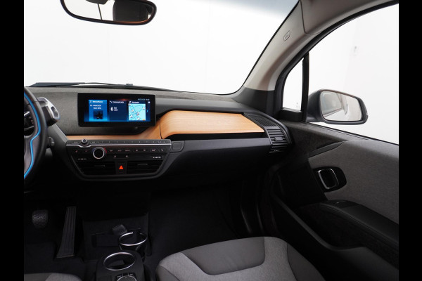 BMW i3 Basis iPerformance 94Ah 33 kWh PANO | CAMERA | RIJKLAARPRIJS INCL. 12 MND. BOVAGGARANTIE