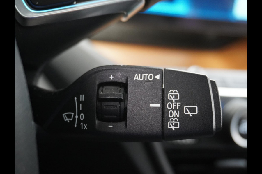 BMW i3 Basis iPerformance 94Ah 33 kWh PANO | CAMERA | RIJKLAARPRIJS INCL. 12 MND. BOVAGGARANTIE