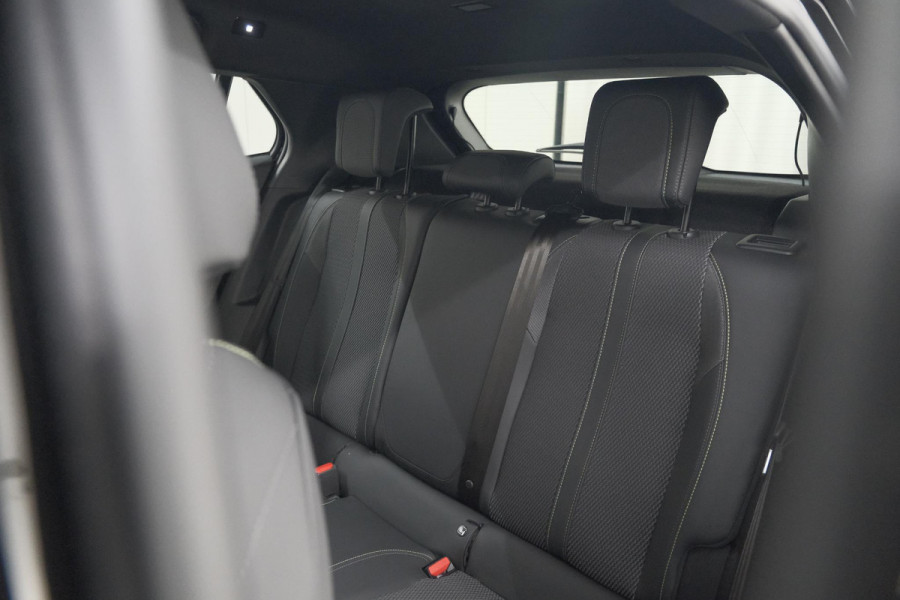 Peugeot 2008 PureTech 130 EAT8 GT | Camera | Apple Carplay | Parkeersensoren