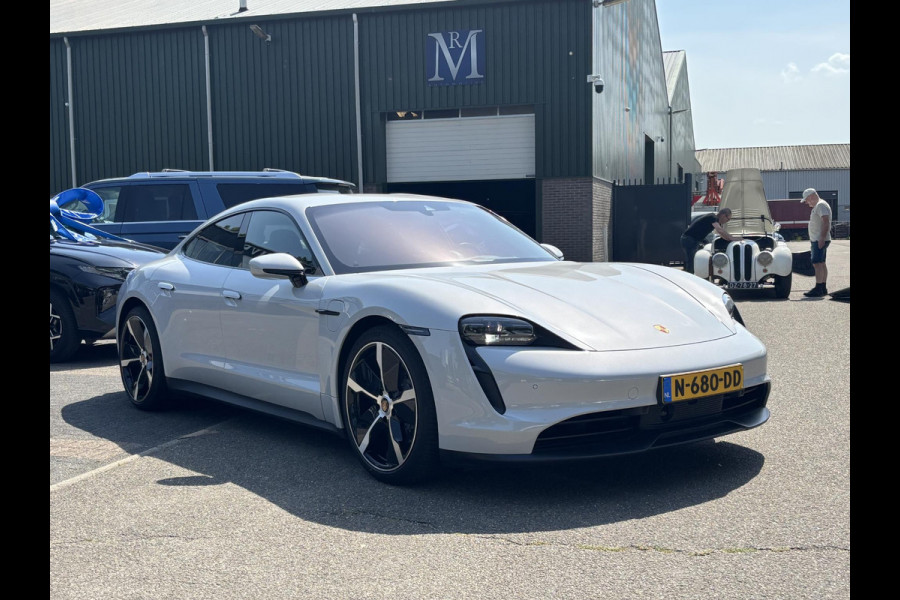 Porsche Taycan Performance 84 kWh ORIG. NL. NAP KM. | MEMORY SEAT | SPORT CHRONO