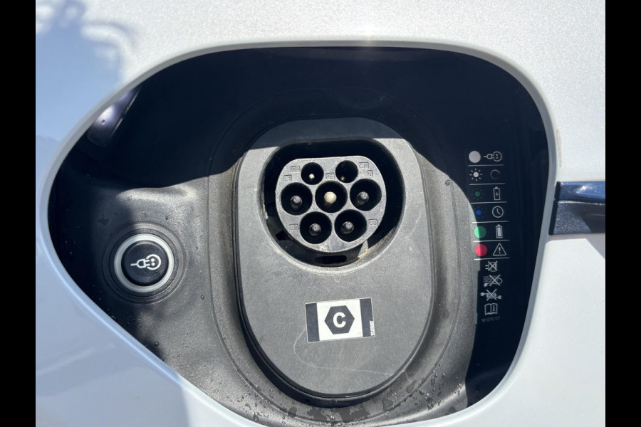 Porsche Taycan Performance 84 kWh ORIG. NL. NAP KM. | MEMORY SEAT | SPORT CHRONO