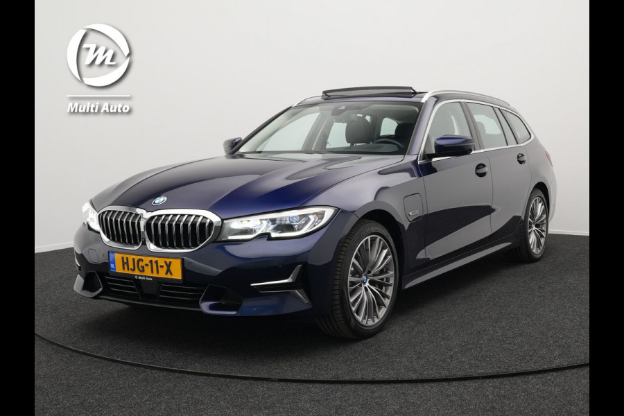 BMW 3 Serie Touring 330e Luxury Line Plug In Hybrid 293pk PHEV | Panodak | Laser LED | Adaptive Onderstel | 360 Camera | Adaptive cruise | Head Up | Lederen Sportstoelen Memory | Sfeerverlichting | 18"L.M | Keyless |
