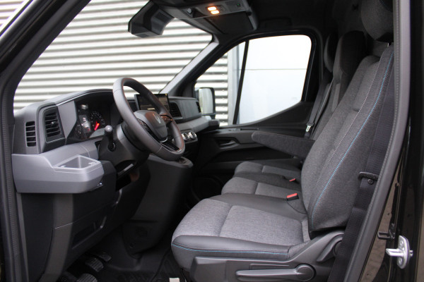Renault Master T35 2.0 dCi 170pk L2H2 Extra - Navigatie - Camera - 270 gr deuren - Parkeersensoren - Draadloos laden - Rijklaar