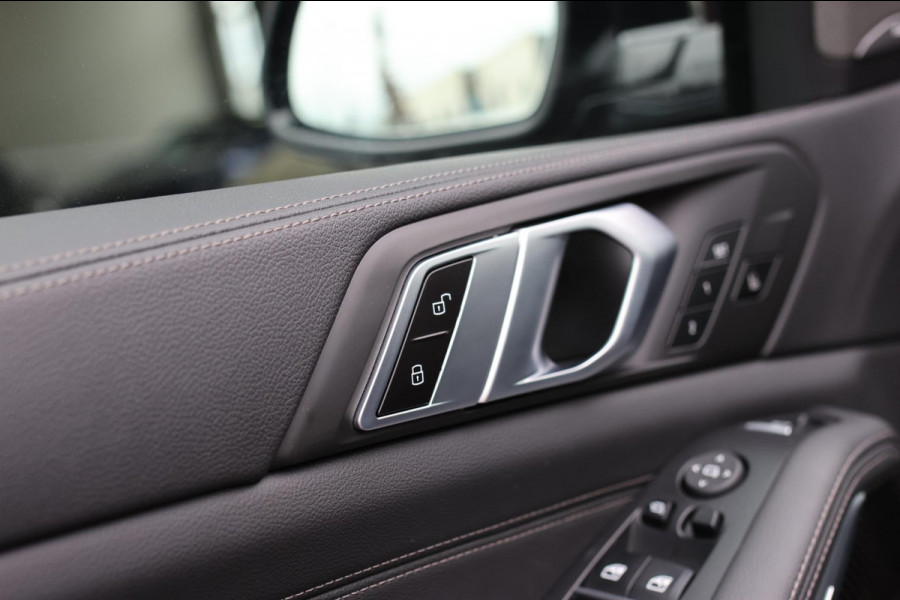 BMW X5 XDrive45e M-Sport *Skylounge*H/K*4-Wiel besturing*Soft-Close*