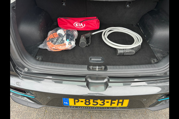 Kia e-Niro DynamicLine 64 kWh 100% SOH 3-Fase Dealer Onderhouden 1e Eigenaar Rijklaarprijs!