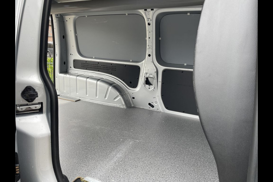Volkswagen Caddy 2.0 TDI 102pk E6 L2 BMT Maxi Comfortline BPM Vrij! Lease €210 p/m, Airco, Navi + Camera, PDC, Cruise controle, Volledig onderhoudshistorie aanwezig