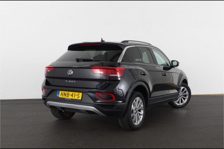 Volkswagen T-Roc 1.0 TSI Life Business > Camera/Winterpakket/17 inch/Adapt.cruise...