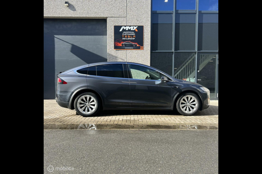 Tesla Model X 75D Grijs Trekhaak 7 Zitplaatsen