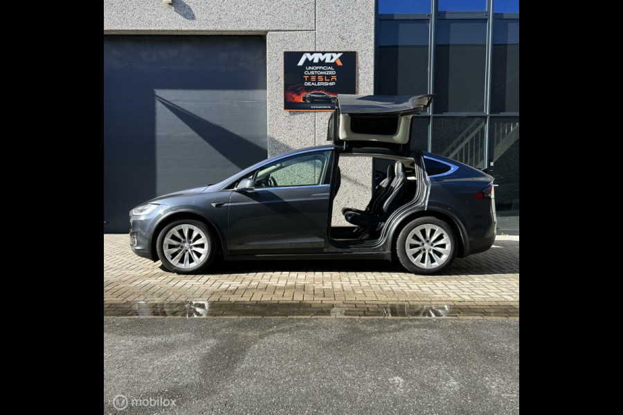 Tesla Model X 75D Grijs Trekhaak 7 Zitplaatsen