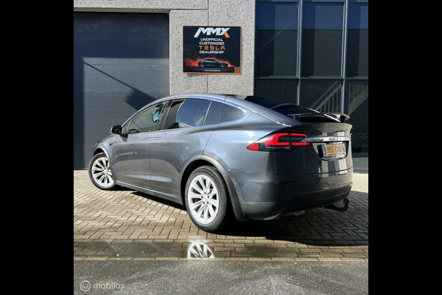 Tesla Model X 75D Grijs Trekhaak 7 Zitplaatsen
