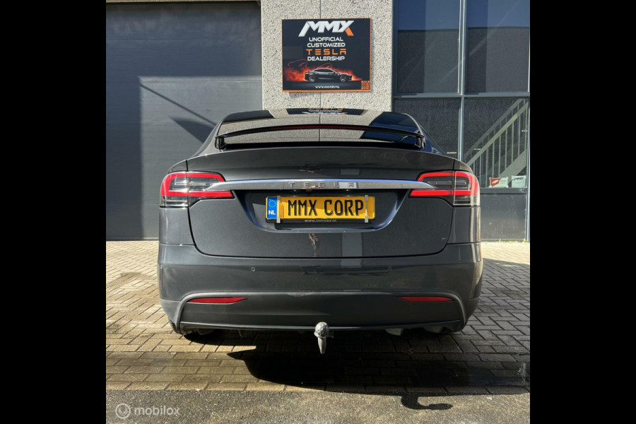 Tesla Model X 75D Grijs Trekhaak 7 Zitplaatsen