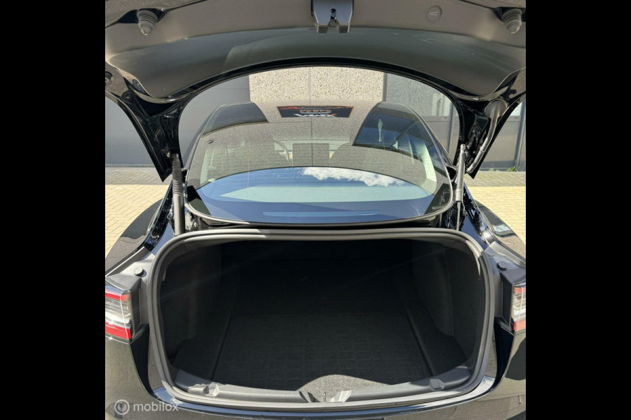 Tesla Model 3 Long Range 78kwh MIC ZWART AMD RYZEN MMX PACK