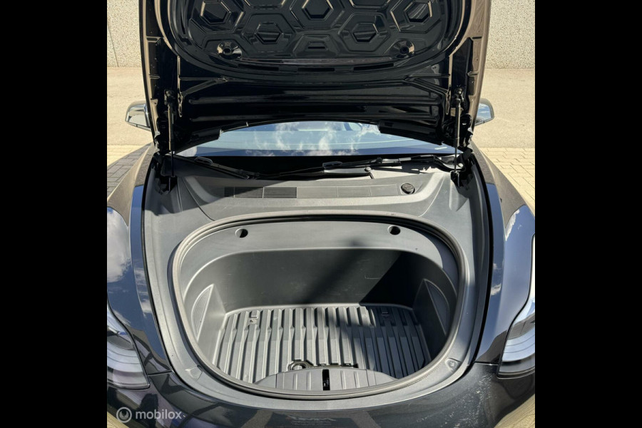 Tesla Model 3 Long Range 78kwh MIC ZWART AMD RYZEN MMX PACK