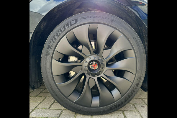 Tesla Model 3 Long Range 78kwh MIC ZWART AMD RYZEN MMX PACK